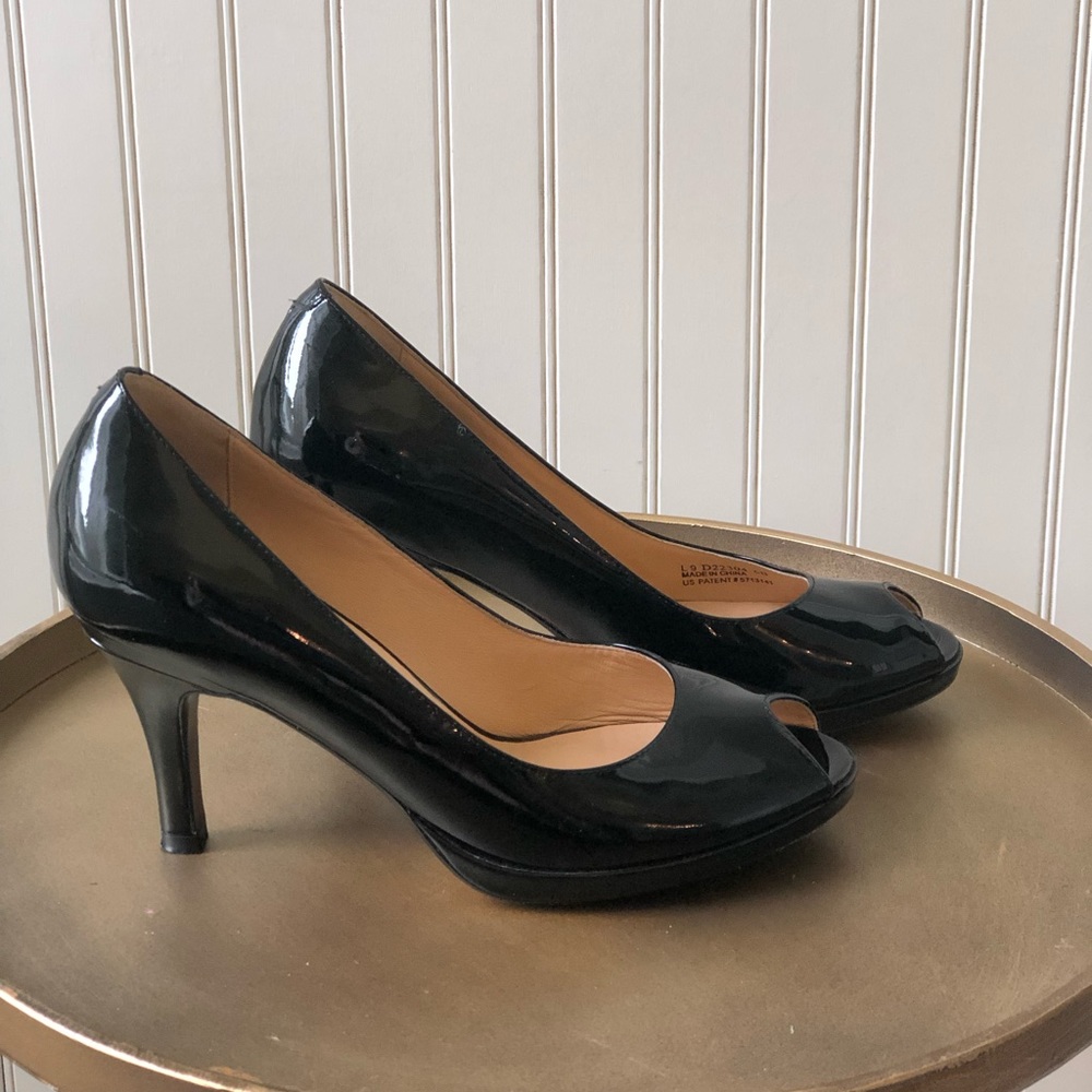 COLE HAAN NIKE AIR PEEP TOE PATENT LEATHER PUMPS